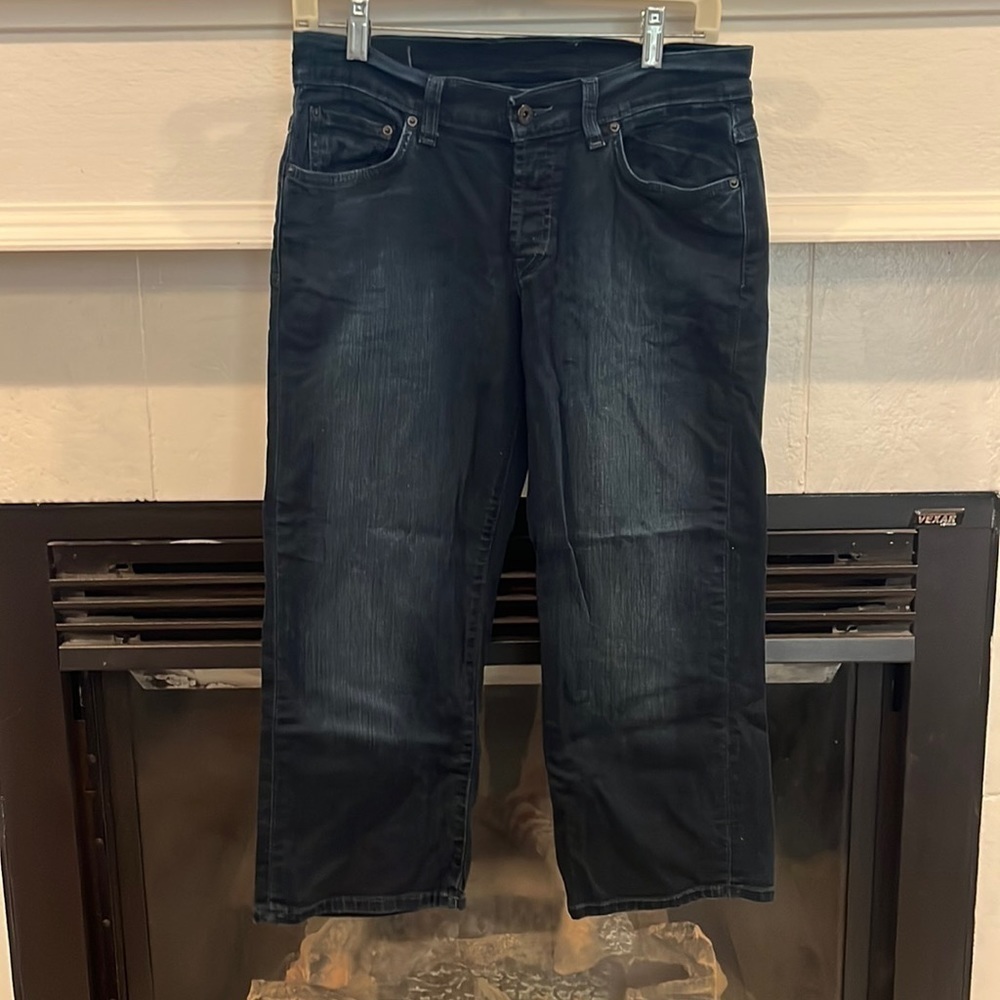 Lucky Brand Crop jeans. Size 6/28. 11A